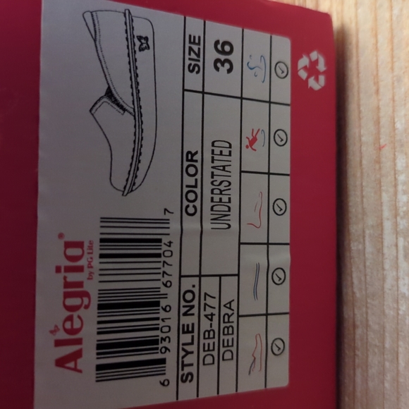 Alegria Size 36 NIB - Picture 8 of 8